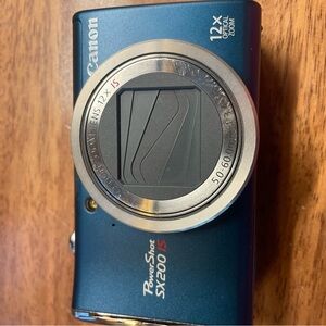 Canon PowerShot SX200 IS Compact Digital Camera - Blue